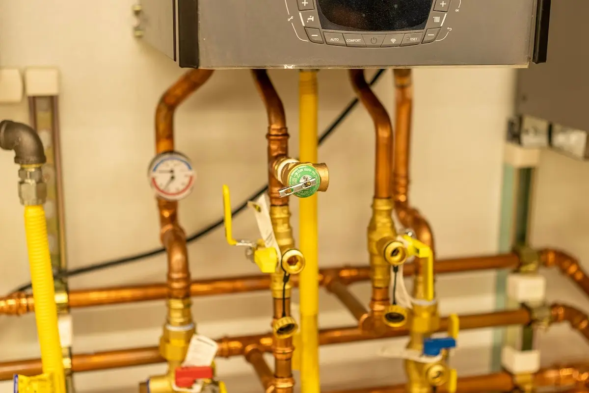 Licensed technician providing Slab Leak Repair for a homeowner in Bellefontaine Neighbors